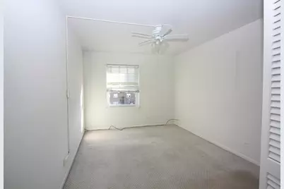 475 Shenstone Road #303, Riverside, IL 60546 - Photo 9