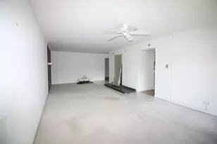 475 Shenstone Rd, Riverside, IL 60546 - Photo 3