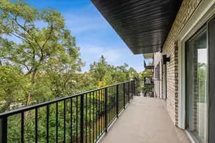 1S150 Spring Rd, Oakbrook Terrace, IL 60181 - Photo 7