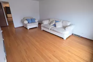 14640 Memorial Dr, Dolton, IL 60419 - Photo 5