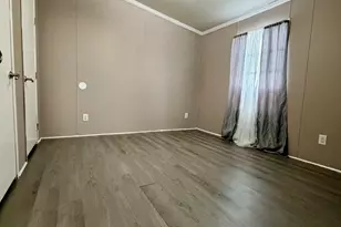 8800 S Harlem Ave, Bridgeview, IL 60455 - Photo 9