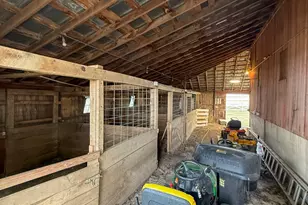 30789 5 Points Rd, Kingston, IL 60145 - Photo 21