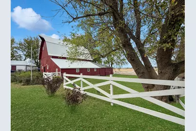 30789 5 Points Road, Kingston, IL 60145 - Photo 7