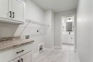 706 Wheatley Dr, Mahomet, IL 61853 - Photo 23