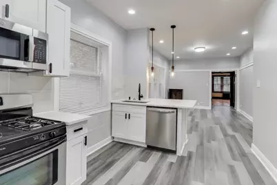 8008 S Loomis Boulevard, Chicago, IL 60620 - Photo 9