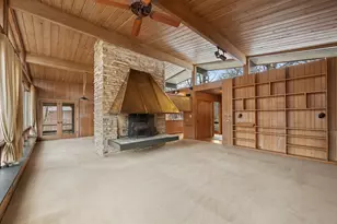 [Address not provided], North Barrington, IL 60010 - Photo 9