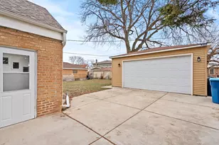 [Address not provided], Alsip, IL 60803 - Photo 17