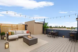 1426 W Irving Park Rd, Chicago, IL 60613 - Photo 17