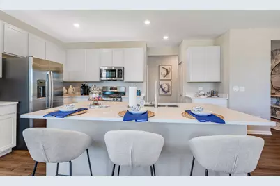 2331 Stone Creek Drive, New Lenox, IL 60451 - Photo 7