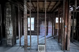 8005 S Ridgeland Ave, Chicago, IL 60617 - Photo 13