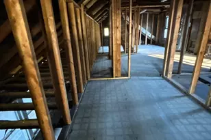 8005 S Ridgeland Ave, Chicago, IL 60617 - Photo 11