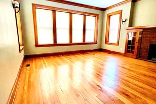 3227 N Albany Ave, Chicago, IL 60618 - Photo 13