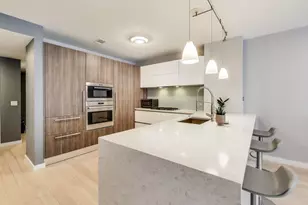 520 N Halsted St, Chicago, IL 60642 - Photo 3