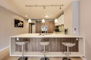 520 N Halsted St, Chicago, IL 60642 - Photo 5