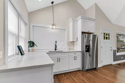 703 W 129th Place, Chicago, IL 60628 - Photo 19