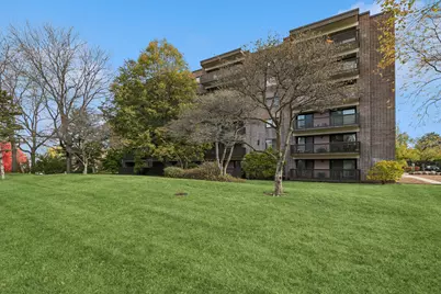 920 Vose Drive #202, Gurnee, IL 60031 - Photo 3