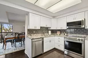 920 Vose Dr, Gurnee, IL 60031 - Photo 7