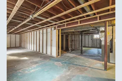 820 Cottage Grove Avenue, Rockford, IL 61103 - Photo 37