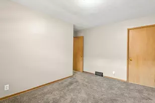 820 Cottage Grove Ave, Rockford, IL 61103 - Photo 21