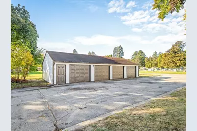 820 Cottage Grove Avenue, Rockford, IL 61103 - Photo 7