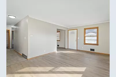 820 Cottage Grove Avenue, Rockford, IL 61103 - Photo 11