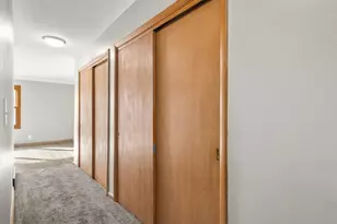 820 Cottage Grove Ave, Rockford, IL 61103 - Photo 17