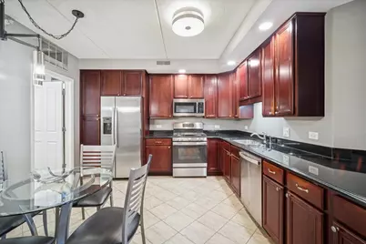 425 Village Green #314, Lincolnshire, IL 60069 - Photo 5