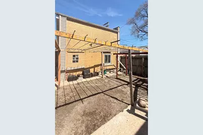 2728 W 39th Place, Chicago, IL 60632 - Photo 11