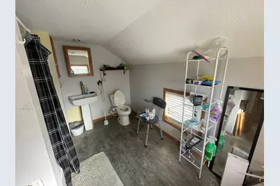 328 W Locust Street, Lanark, IL 61046 - Photo 3