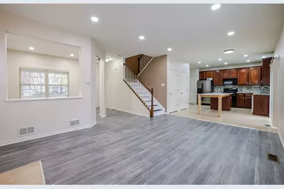 204 Aspen Circle, Gilberts, IL 60136 - Photo 11