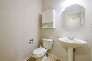 204 Aspen Cir, Gilberts, IL 60136 - Photo 15