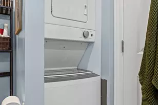 2704 W Cortland St, Chicago, IL 60647 - Photo 21