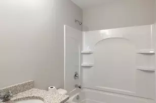 20 W Sandalwood Ave, Cortland, IL 60112 - Photo 23