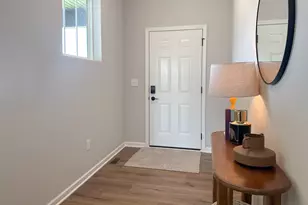 20 W Sandalwood Ave, Cortland, IL 60112 - Photo 3