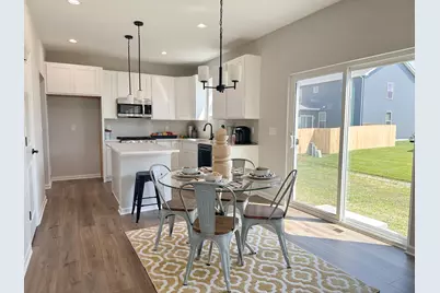 20 W Sandalwood Avenue, Cortland, IL 60112 - Photo 11