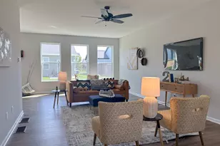 20 W Sandalwood Ave, Cortland, IL 60112 - Photo 5