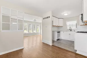 14637 Vincennes Rd, Harvey, IL 60426 - Photo 5