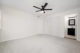 171 Lake Shore Dr, Carpentersville, IL 60110 - Photo 13