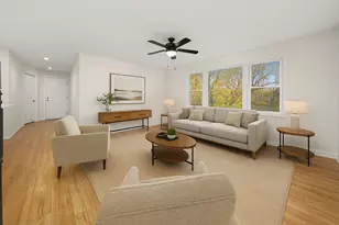 171 Lake Shore Dr, Carpentersville, IL 60110 - Photo 9