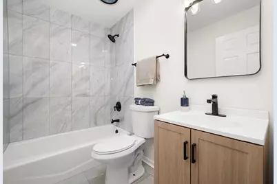 171 Lakeshore Drive, Carpentersville, IL 60110 - Photo 11