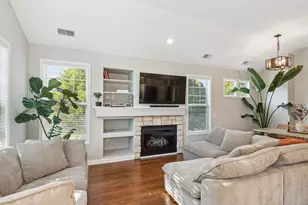 315 Hill St, Wauconda, IL 60084 - Photo 7