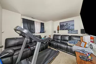 2950 Shelly Ln, Aurora, IL 60504 - Photo 15