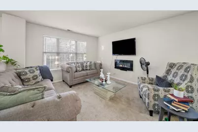 2950 Shelly Lane #2950, Aurora, IL 60504 - Photo 3