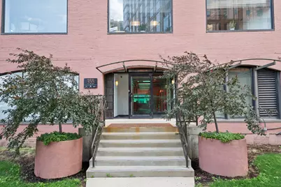 355 N Canal Street #C1, Chicago, IL 60606 - Photo 3