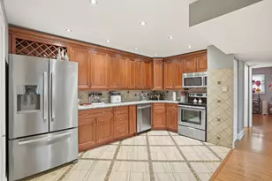 9708 S Nottingham Ave, Chicago Ridge, IL 60415 - Photo 3