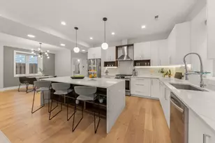 1126 Pitner Ave, Evanston, IL 60202 - Photo 9