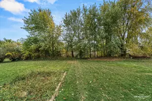 627 James St, Hinckley, IL 60520 - Photo 15