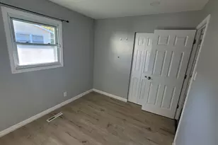 149 Austin Ave, Carpentersville, IL 60110 - Photo 9