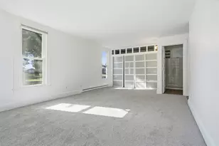 305 S Perry St, Carlock, IL 61725 - Photo 9