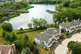 473 Bay Tree Cir, Vernon Hills, IL 60061 - Photo 3